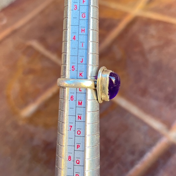 2/$50 💘 Vintage Sterling Silver Amethyst Triangle Ring - Picture 7 of 9